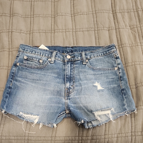 Levi's Pants - Levi's Classic Blue Ripped Jean Shorts Size 32!